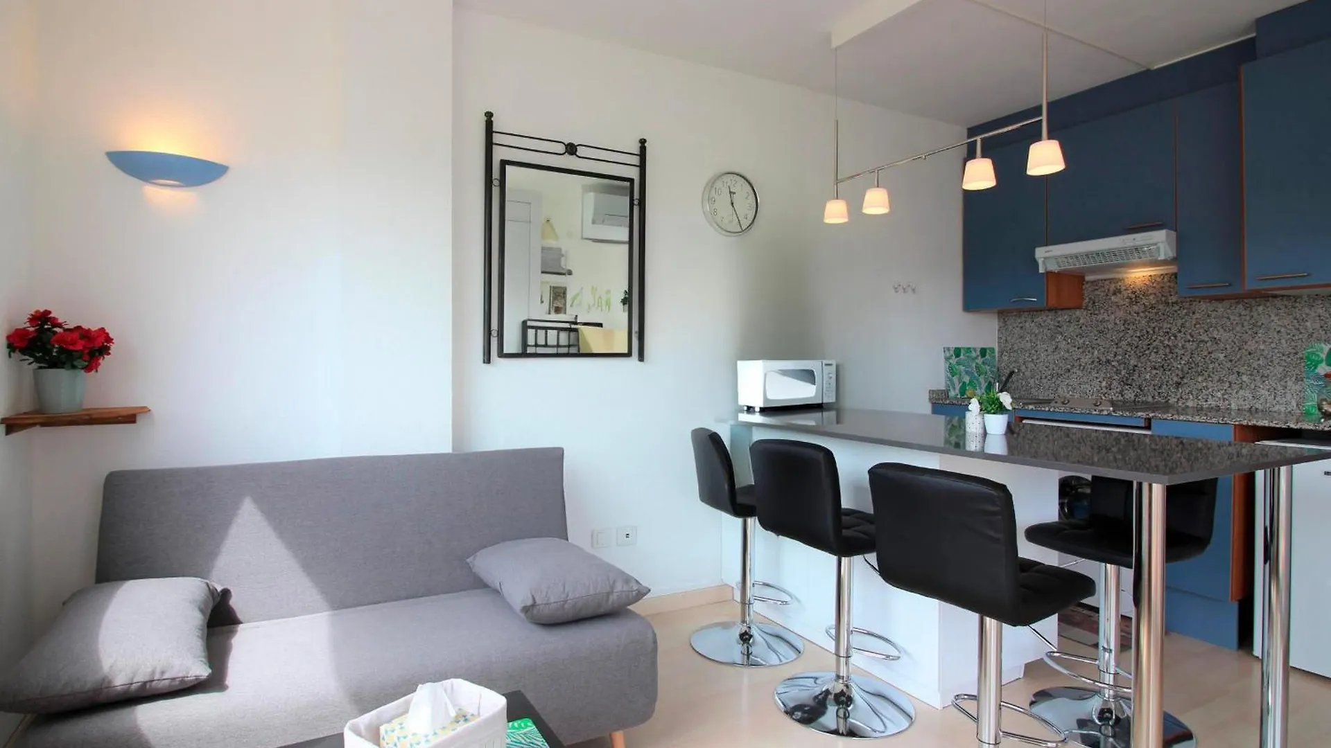 Moderno Apartamento Con Piscina Y Terraza En Santa Margarita, Roses - Es-228-148 0*,